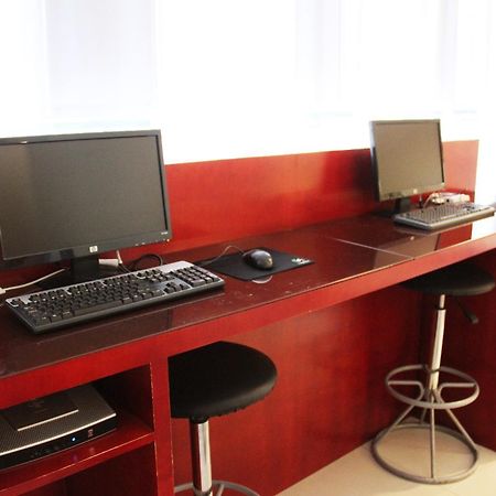 Hanting Express Shanghai Zhabei Park Branch מראה חיצוני תמונה