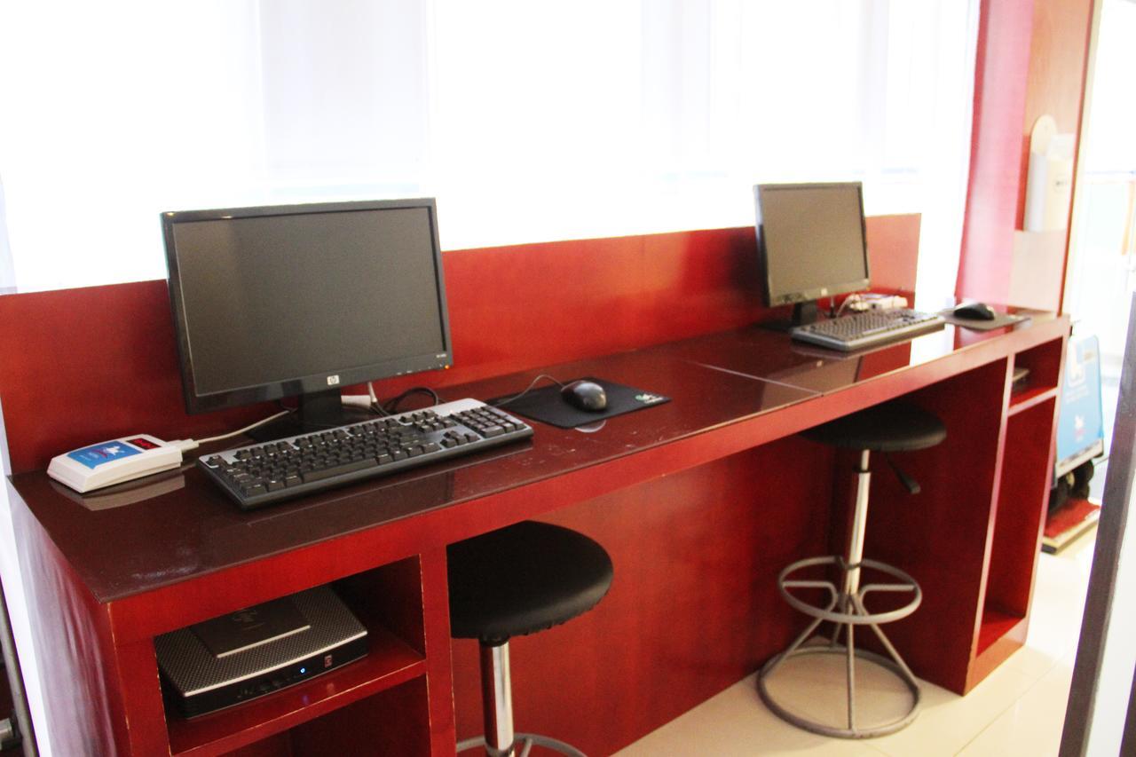 Hanting Express Shanghai Zhabei Park Branch מראה חיצוני תמונה